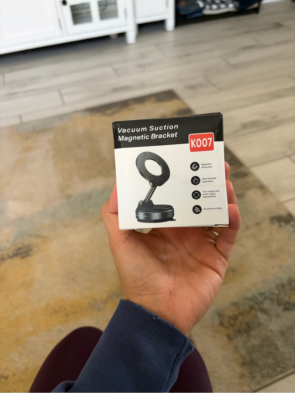 Givey -K007 Vacuum Suction Magnetic Bracket - Black/White